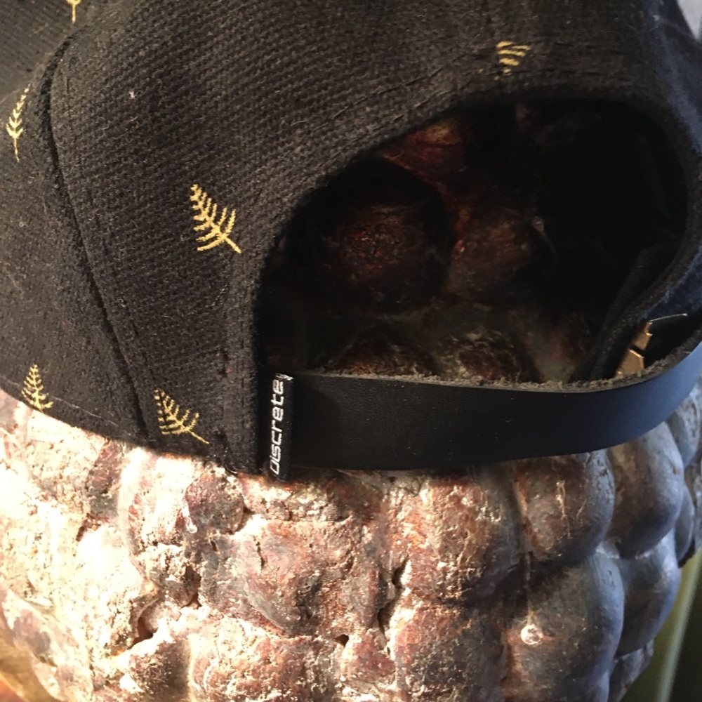 🐞Discrete hat - Picture 3 of 5